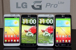 LG ra biến thể mới của Optimus G Pro giá rẻ hơn