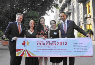 Ngày 17/11: Cuộc chạy từ thiện vì trẻ em Hà Nội 2013