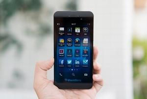 Cận thận với chất lượng BlackBerry Z10 “xách tay”