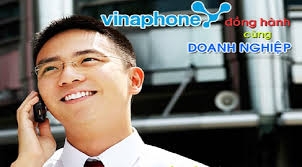 Huế: VNPT tặng điện thoại di động cho khách hàng