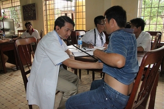 Viện Tim mạch Việt Nam khám chữa bệnh miễn phí tại Quảng Ngãi