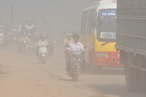 Ô nhiễm bụi đe dọa người dân Hà Nội