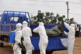Gần 7000 người tử vong do Ebola