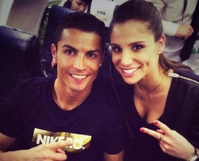 Vừa “đá” Irina, C.Ronaldo đã có bồ xinh như mộng!