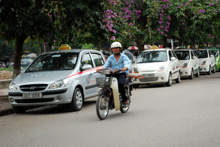 Hà Nội sẽ rút giấy phép hãng taxi không đủ điều kiện