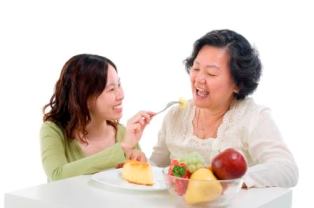 Nguồn dinh dưỡng thiết yếu cho người lớn tuổi