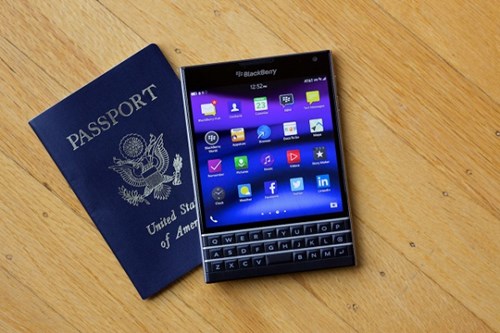Chỉ bán được 700.000 smartphone nhưng BlackBerry vẫn sống khỏe