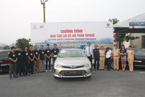 Toyota Việt Nam đào tạo lái xe an toàn đợt 2