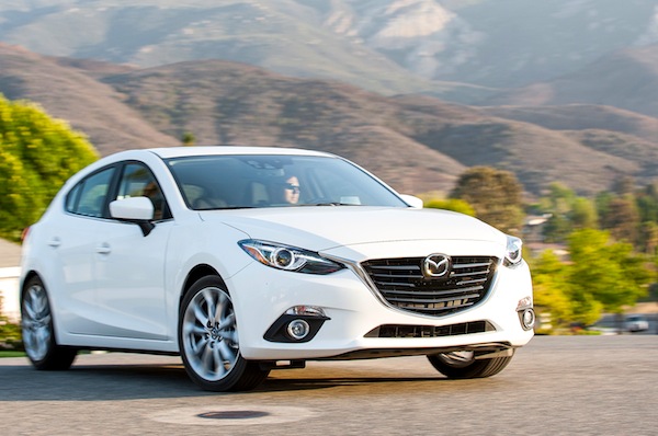 Mazda3 lần đầu vượt mốc doanh số 1.000 xe/tháng