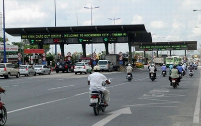 TPHCM: Sẽ tăng mức phí ô tô qua trạm xa lộ Hà Nội