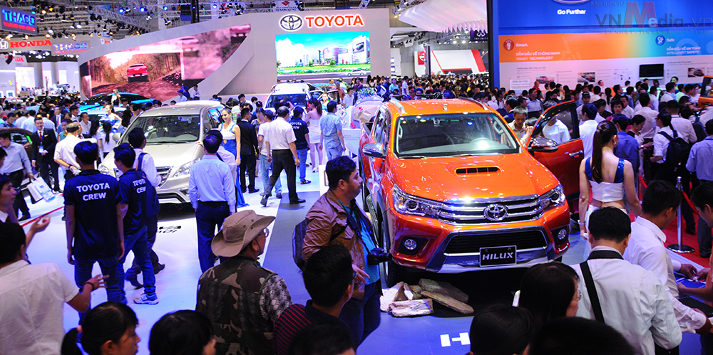 Người Việt mua 50.000 xe Toyota năm 2015