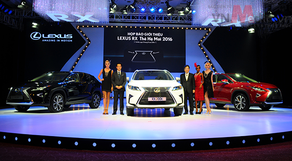 Lexus RX 2016 với hai phiên bản động cơ là RX350 và RX200t ra mắt tại Việt Nam