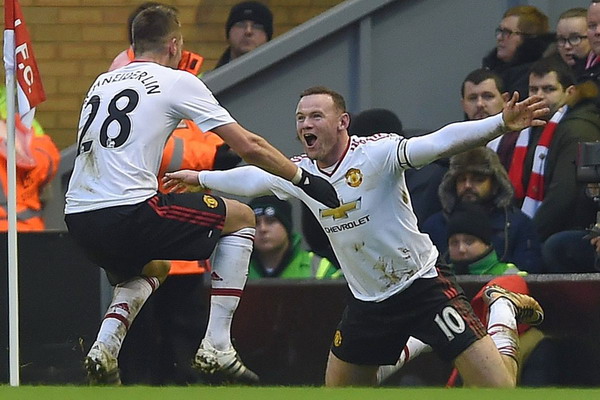 Wayne Rooney ghi bàn duy nhất giúp MU giành thắng lợi trước Liverpool đêm qua ngay trên sân Alfield