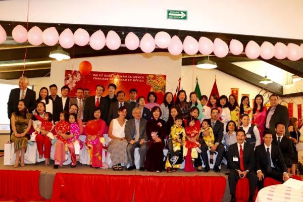 Đại sứ quán Việt Nam tại Liên bang Mexico đã tổ chức đón Tết Xuân Bính Thân 2016