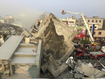 Động đất kinh hoàng tấn công Đài Loan