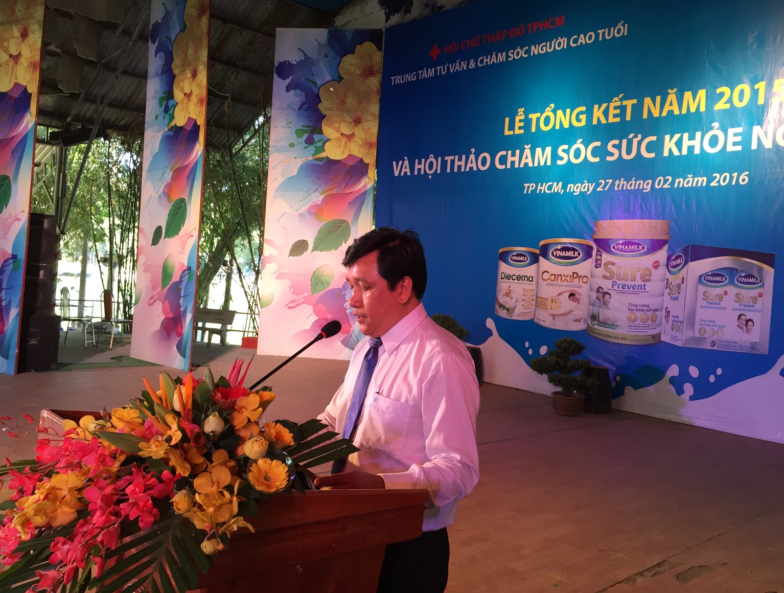 Ông Phan Nguyễn Minh Nhựt – Giám Đốc Kinh doanh khu vực TP.HCM, Vinamilk chia sẻ với người tiêu dùng TP.HCM những thông tin về công ty