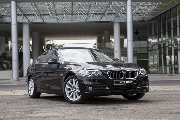 Tháng 4, mua xe BMW được tặng bảo hiểm vật chất