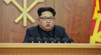Kim Jong Un lại tung tin &quot;sét đánh&quot;