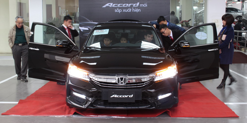 Chi tiết Honda Accord 2016 tại Hà Nội