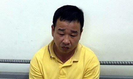 Hà Nội: Cảnh sát giao thông quật ngã tên trộm trên phố
