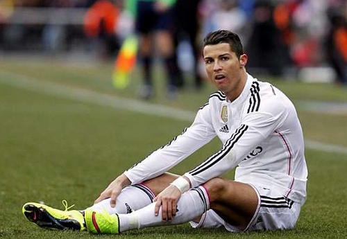 Ngôi sao Ronaldo mới tái phát chấn thương cơ