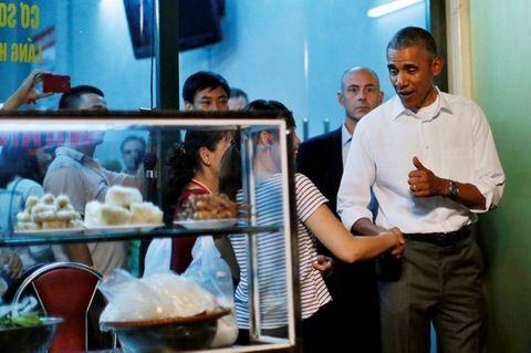Bữa ăn 120 nghìn của Tổng thống Obama ở Việt Nam lên báo quốc tế
