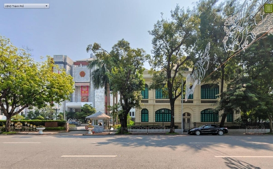 Thực ra đây là hình ảnh trụ sở UBND TP. Hà Nội.