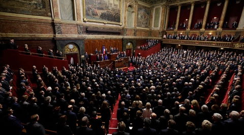Thượng viện Pháp đã bỏ phiếu ủng hộ nghị quyết kêu gọi EU dỡ bỏ trừng phạt Nga