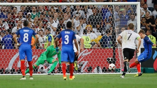 Đội tuyển Pháp gây bất ngờ khi loại Đức ở Bán kết EURO 2016