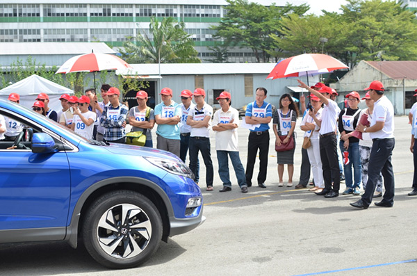 Honda Việt Nam đẩy mạnh lái xe ô tô an toàn năm 2016