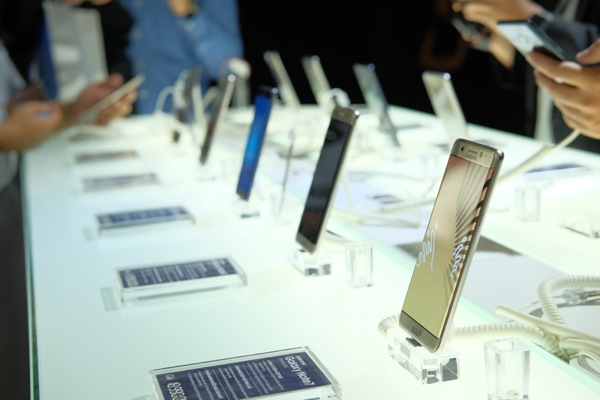 Samsung tạm dừng bán Galaxy Note 7 tại Việt Nam
