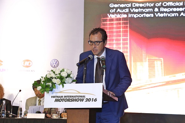 Ông Laurent Genet – Tổng giám đốc, nhà nhập khẩu chính hãng Audi tại Việt Nam - phát biểu tại buổi họp báo VIMS 2016.