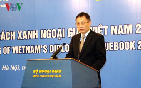 Việt Nam lần đầu tiên công bố Sách Xanh Ngoại giao