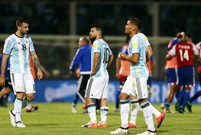 Argentina thua sốc Paraguay ngay trên sân nhà!