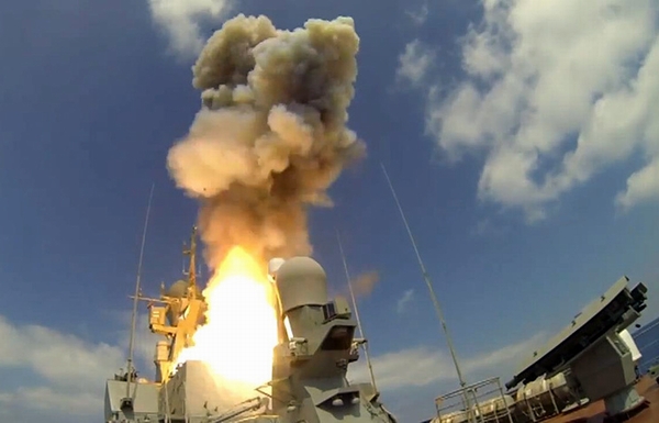 Hải quân Nga được tiếp hỏa lực cực mạnh từ hơn 100 siêu tên lửa