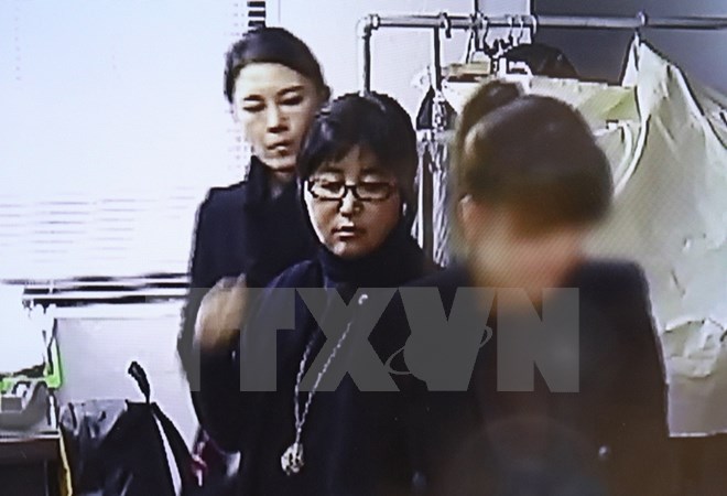 Người phụ nữ là bạn thân của Tổng thống Hàn Quốc bị bắt giữ
