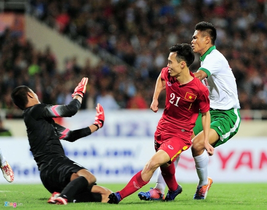 Văn Toàn ghi bàn ấn định chiến thắng cho tuyển Việt Nam