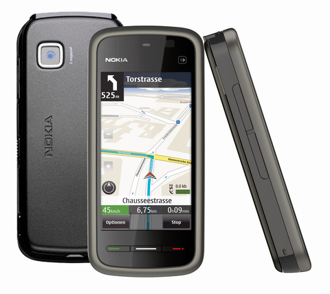 Điện thoại thông minh bán chạy nhất mọi thời đại không phải là một chiếc iPhone cũng không phải một mô hình của Samsung. Mà đó chính là Nokia 5230. Trong vòng nhiều năm, Nokia chiếm ưu thế trên thị trường điện thoại di động. Với phân khúc điện thoại thông minh, Nokia vẫn tỏa sáng. Phát hành năm 2009, Nokia 5230 dành riêng cho thị trường các nước đang phát triển. Được trang bị 3G, GPS, Bluetooth và khe cắm thẻ microSD, Nokia 5230 đã lập kỉ lục bán hàng với 150 triệu bản được bán ra trên toàn thế giới. Vào thời điểm Nokia 5230 xuất hiện, iPhone mới ra mắt 2 mô hình và chỉ có sẵn từ một nhà mạng độc quyền phân phối. Do vậy iPhone chưa xuất hiện ở tất cả các thị trường trên thế giới và giá của nó cao ngất ngưởng. Thật tiếc, Nokia đã không giữ được phong độ của mình khi tung ra các sản phẩm chạy hệ điều hành nhà (Windows Phone) mà không cập nhật hệ điều hành Android. Nokia 5230 : 150 triệu bản 