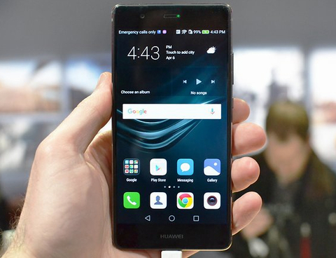Các thiết bị di động của Huawei, nhất là P9, hoàn toàn có thể thay thế cho mô hình iPhone. Một giao diện rất giống với iOS nhưng tiếc là các bản cập nhật không được thường xuyên. Cảm biến ảnh kép của Huawei P9 là lợi thế so sánh của điện thoại này, bên cạnh thiết kế tinh tế và thời trang.