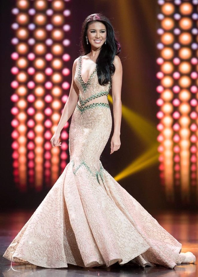Cô là người đẹp châu Á đầu tiên chiến thắng cuộc thi này. 