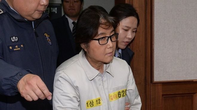 Bạn Tổng thống Hàn Quốc hầu tòa, phủ nhận mọi cáo buộc