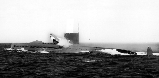 Tàu ngầm USS Halibut.