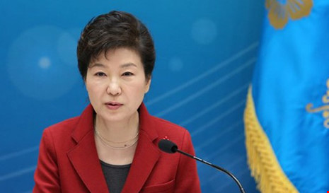 Tổng thống Park Geun-hye đang đối mặt với yêu cầu từ chức. Ảnh: Korea Times