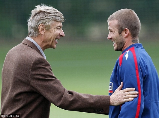 HLV Wenger cậy nhờ David Beckham xốc lại tinh thần Arsenal