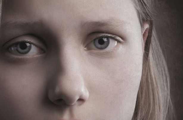 13 năm kinh hoàng của cô gái Anh bị bắt làm nô lệ tình dục