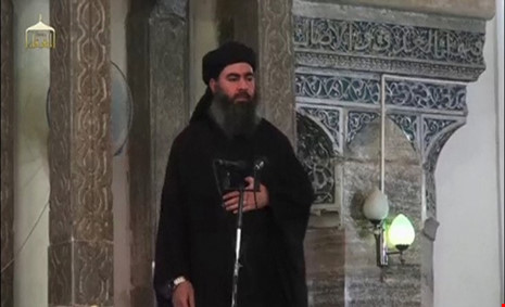 Số tiền Mỹ treo thưởng lấy mạng lãnh đạo IS Abu Bakr al-Baghdadi hiện là 25 triệu USD. Ảnh: AP 