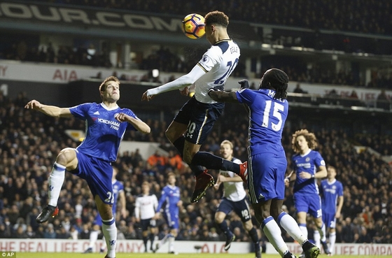 Thua đau Tottenham, HLV Chelsea khâm phục đối thủ!
