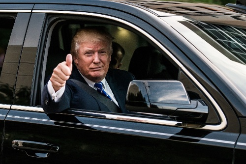 Donald Trump đi xe gì trong ngày nhậm chức Tổng thống Mỹ?
