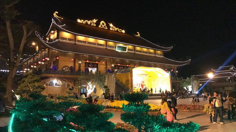 Nét đẹp ở lễ hội chùa Ba Vàng, Quảng Ninh