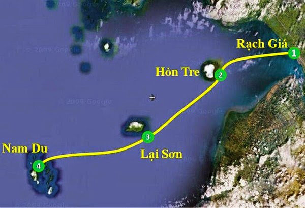 Ca nô chở 14 người chìm giữa biển Kiên Giang
